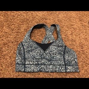LULULEMON SPORTS BRA